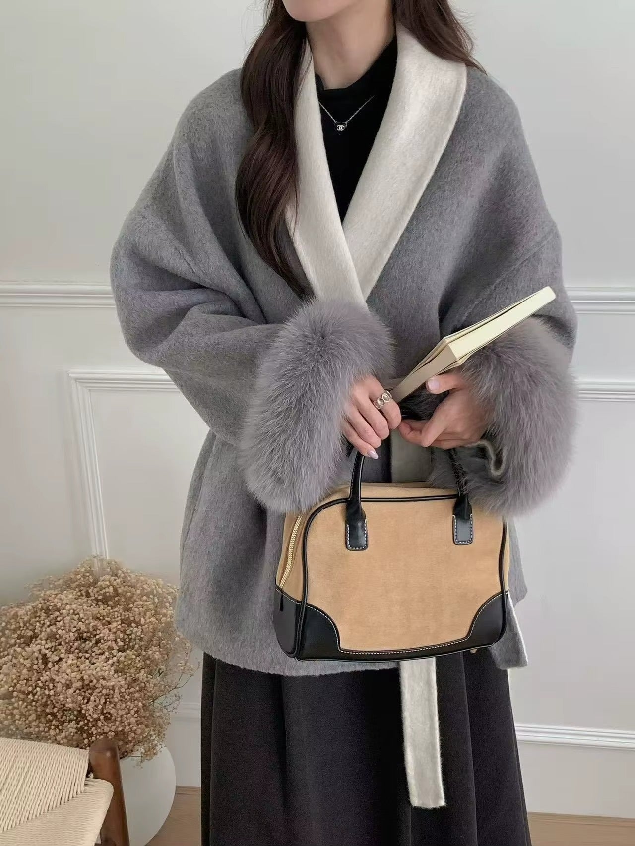 Women Two-tone Mid-Length Cashmere Bathrobe Coat Fur Sleeves
